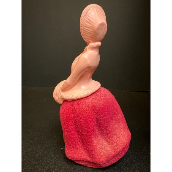 Vintage Avon Skater’s Waltz Moonwind Cologne Figurine Bottle 4 oz - Picture 3 of 9